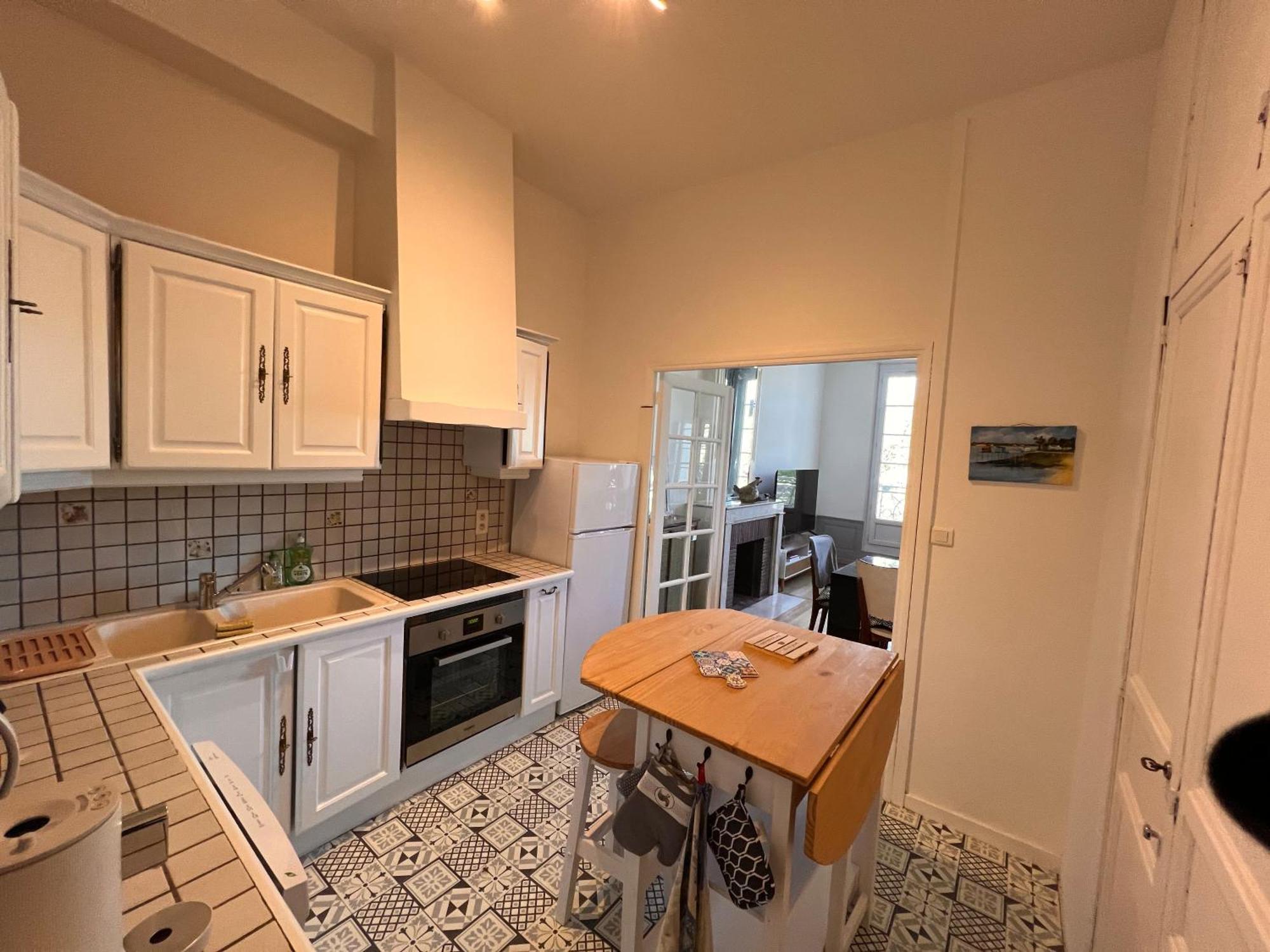 La Colbertine - Charming Apartment In Place Colbert Rochefort  Esterno foto
