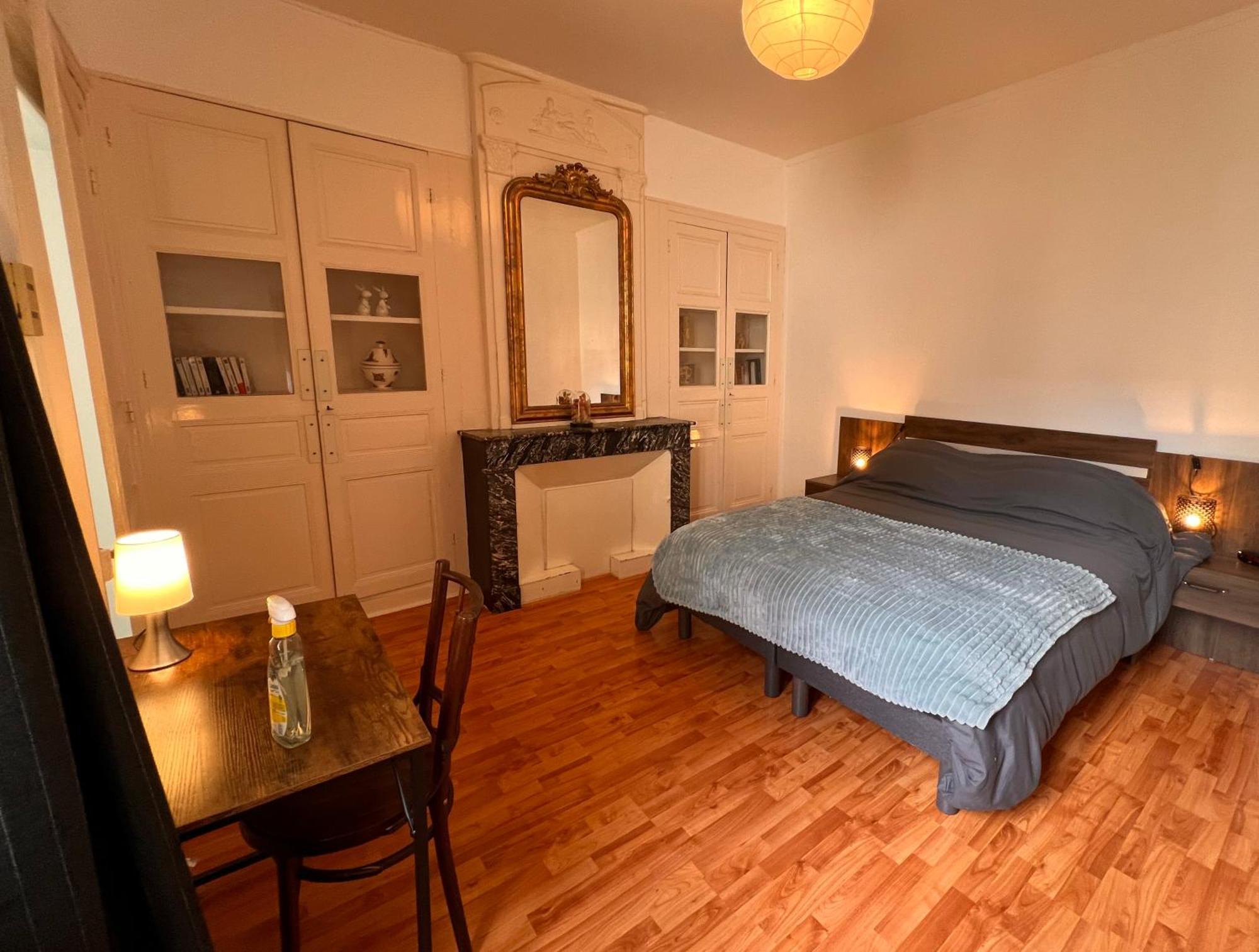 La Colbertine - Charming Apartment In Place Colbert Rochefort  Esterno foto